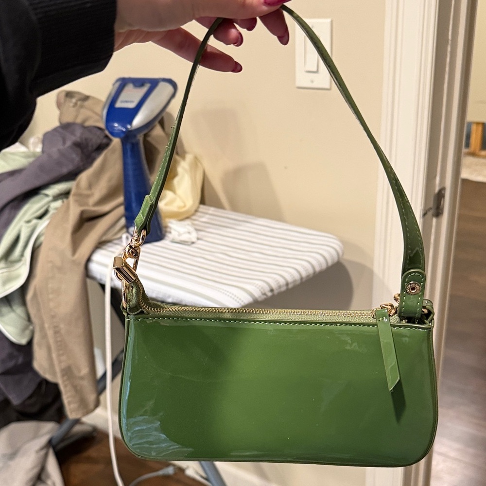 Princess Polly Glossy Green Shoulder Bag